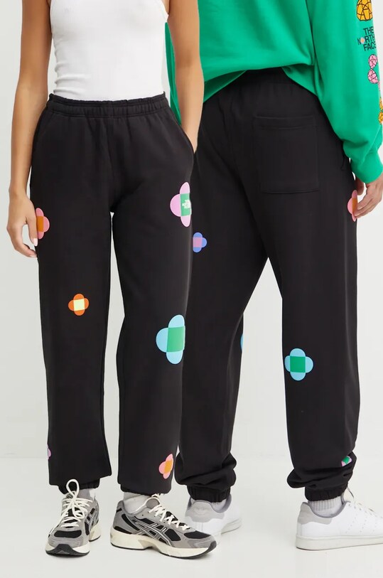 The North Face pantaloni de trening din bumbac TNF x Yinka Ilori bumbac negru NF0A8AQ2JK31