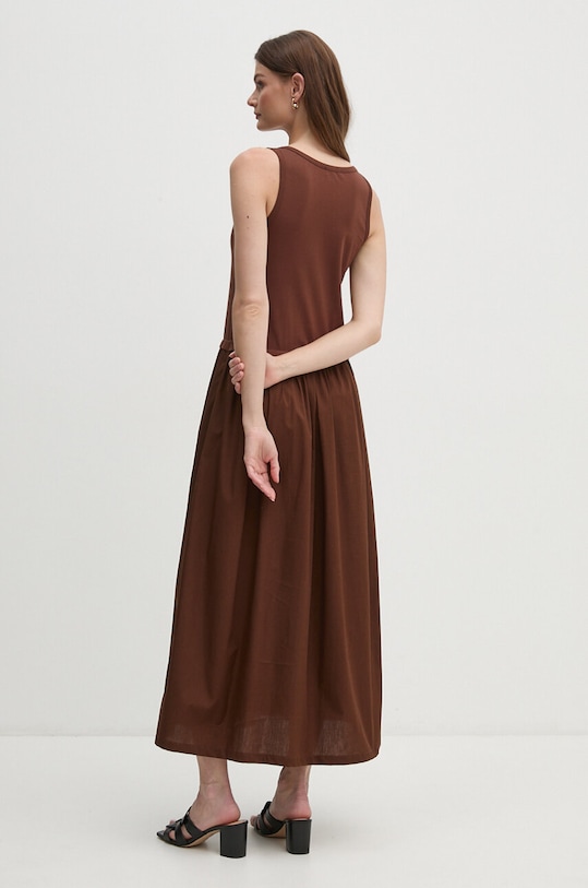 Obleka United Colors of Benetton 4VLDDV0AS rjava AW24