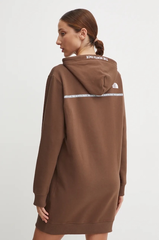 Odzież The North Face sukienka bawełniana Zumu Hooded Dress NF0A89F81OI1 brązowy