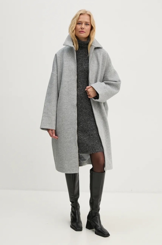 Gestuz sukienka wełniana 10909447 szary AW24