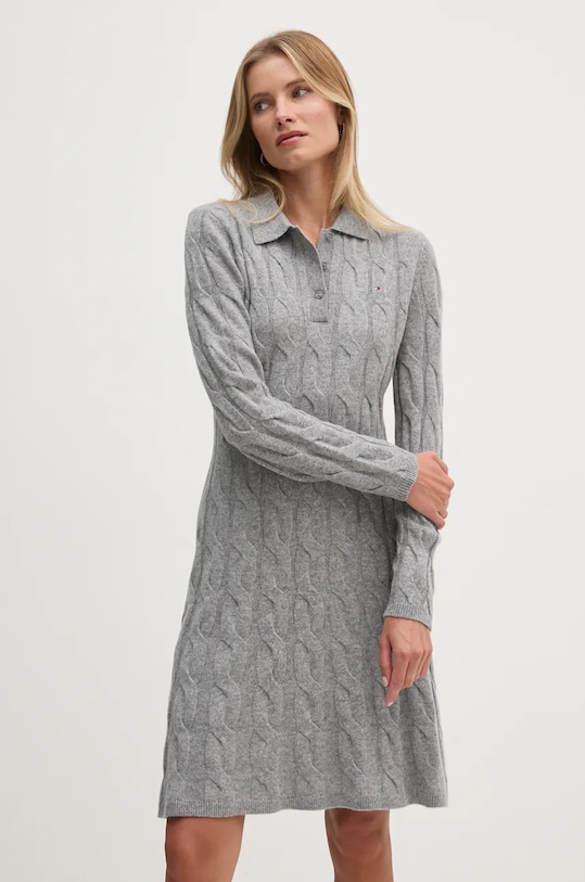 Вълнена рокля Tommy Hilfiger трикотаж сив WW0WW43085