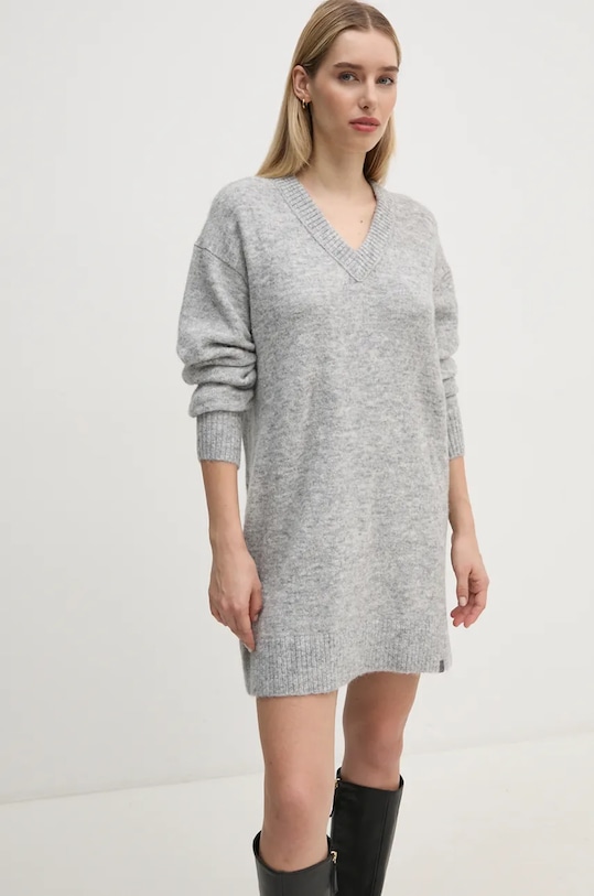 Платье с примесью шерсти Calvin Klein Jeans casual серый J20J224638