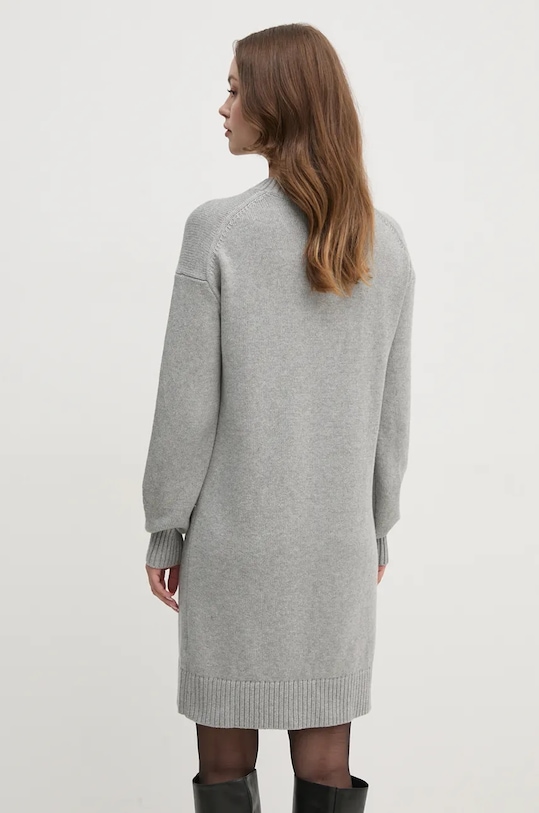 Odzież Calvin Klein Jeans sukienka z domieszką wełny J20J224923 szary
