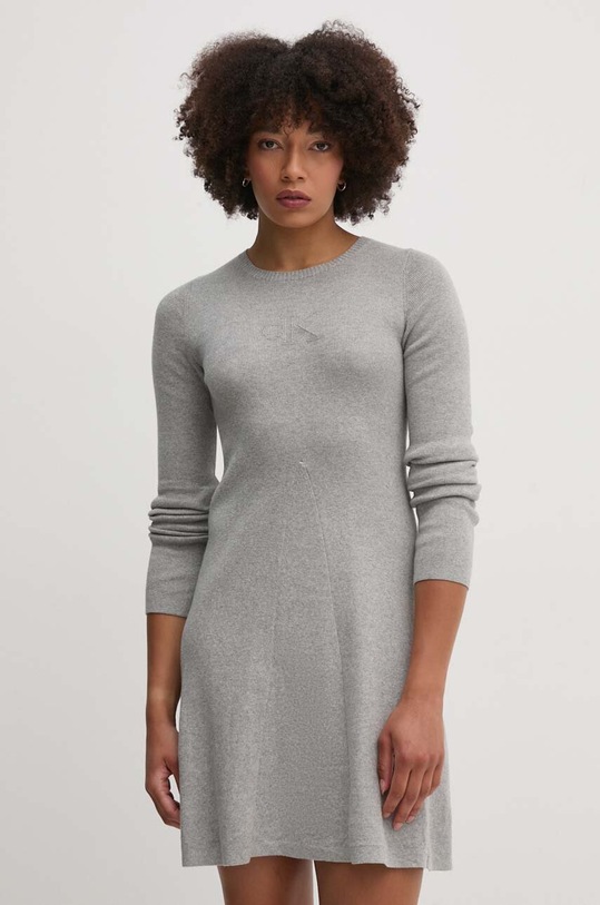 Bombažna obleka Calvin Klein Jeans Pletenina siva J20J224156