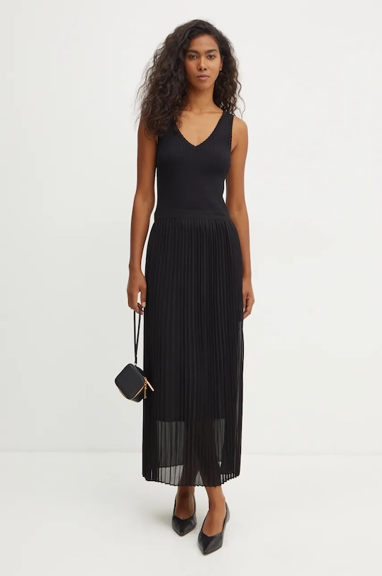 Šaty Morgan RMLISS látka čierna RMLISS