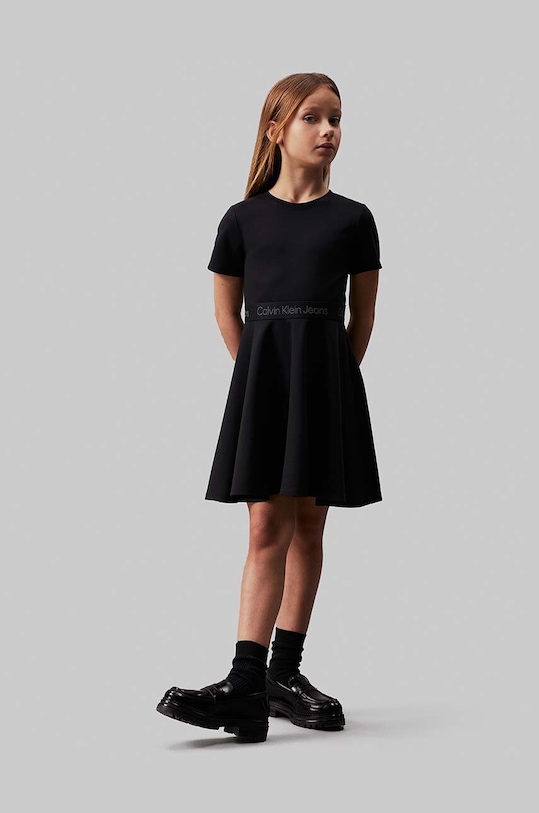 Otroška obleka Calvin Klein Jeans Pletenina črna IG0IG02584.9BYH.