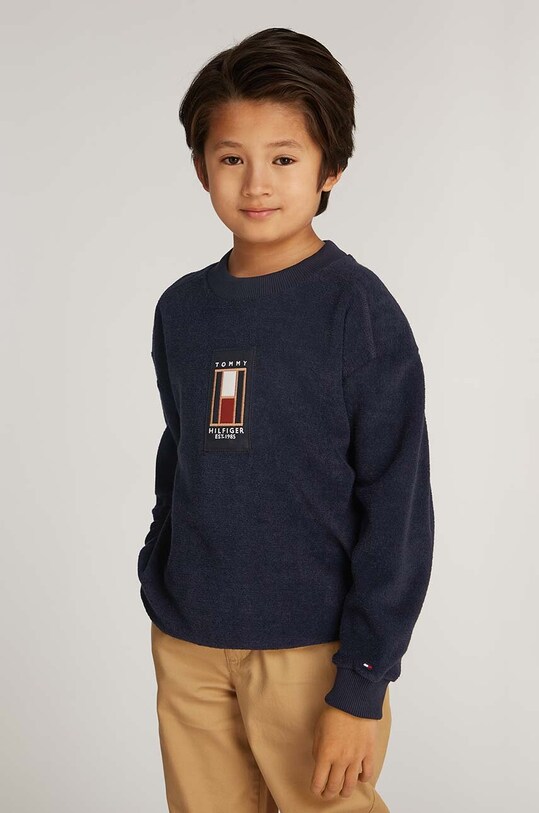 Detský sveter Tommy Hilfiger stredne hrubá tmavomodrá KB0KB09186.9BYH.128.176