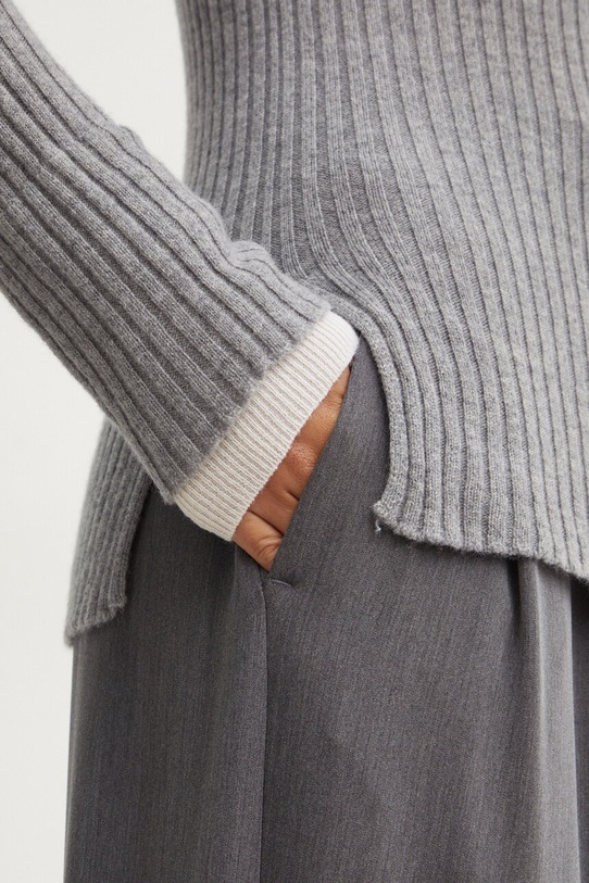Pinko sweter wełniany 104344.A278