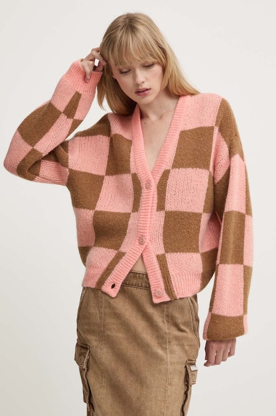 Stine Goya sweter z domieszką wełny zapinany różowy SG5942