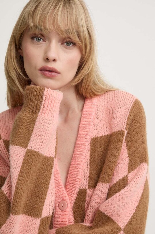 Stine Goya sweter z domieszką wełny SG5942 różowy