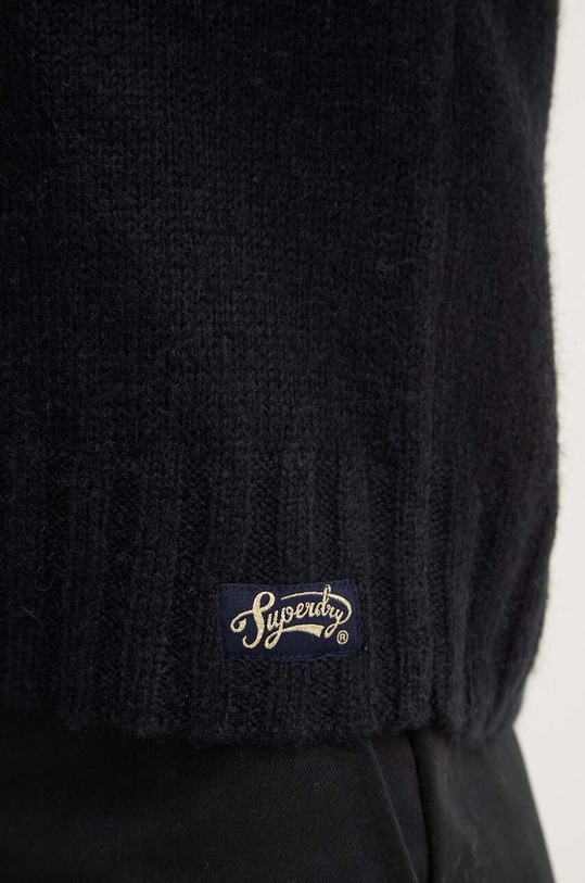 Svetr z vlněné směsi Superdry W6110567A.THG černá