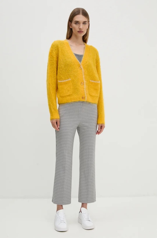 Vuneni kardigan American Vintage BYM19AH24 zlatna AW24