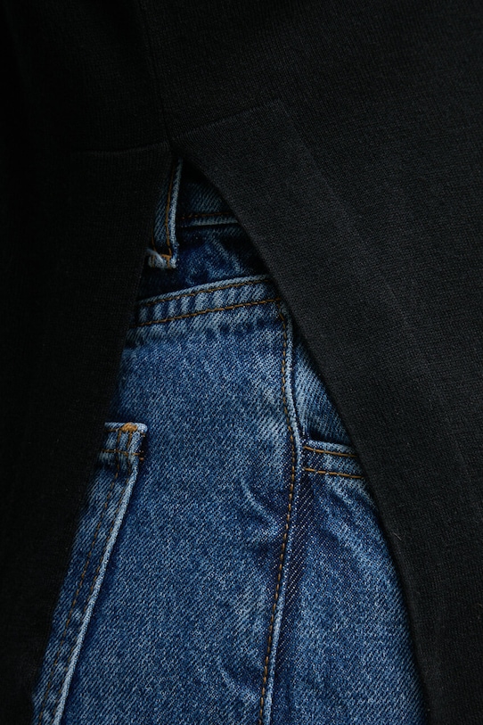 Svetr z hedvábné směsi Sisley 1ZREM201S černá