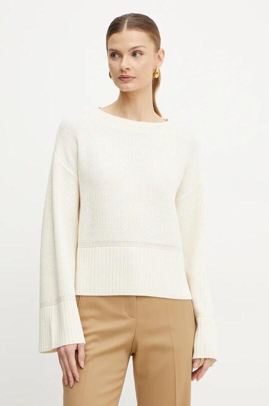 BOSS Orange sweter wełniany okrągły beżowy 50535517