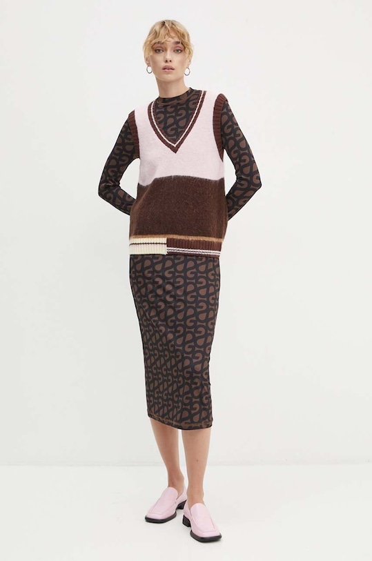 Stine Goya gilè con aggiunta di lana K010.2283 rosa AW24