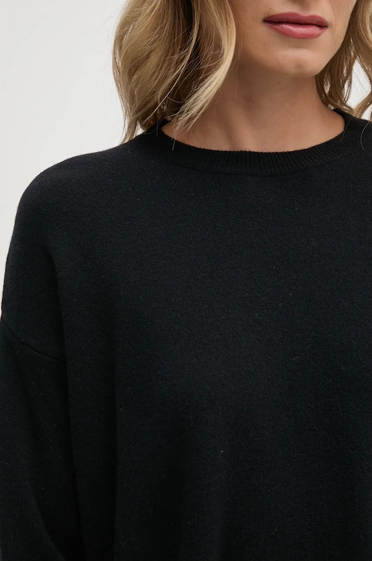 Vlněný svetr Sisley 1044M103K černá
