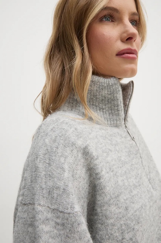 Odjeća Pulover s dodatkom vune Calvin Klein Jeans J20J224238 siva