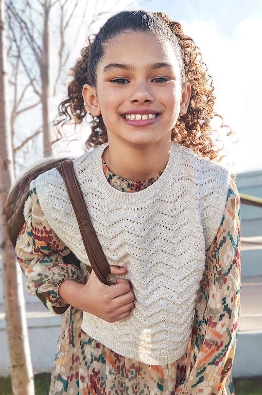 Детский жилет Mayoral бежевый 7315.8D.Junior.9BYH