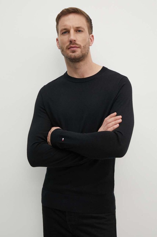 Vlněný svetr Tommy Hilfiger kulatý černá MW0MW33128