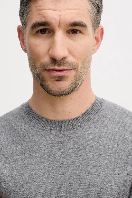 Pulover od kašmira United Colors of Benetton siva 1033U105S