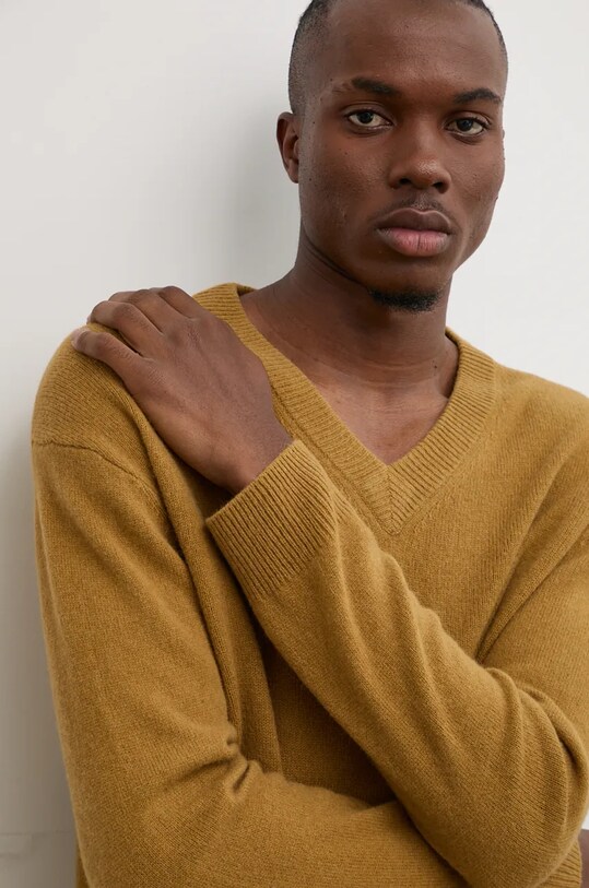 A.P.C. sweter wełniany pull dany żółty WYAAD.M23380