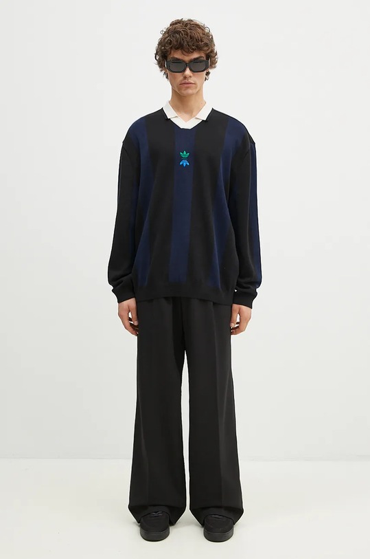adidas Originals jumper RLN LNKS SMLS IT0142 black