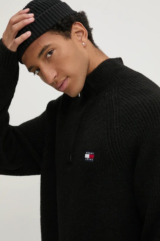 Светр з домішкою вовни Tommy Jeans чорний DM0DM19437