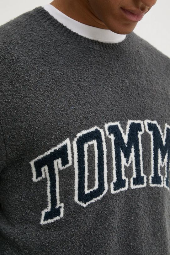 Tommy Jeans sweter z domieszką wełny DM0DM19439 szary