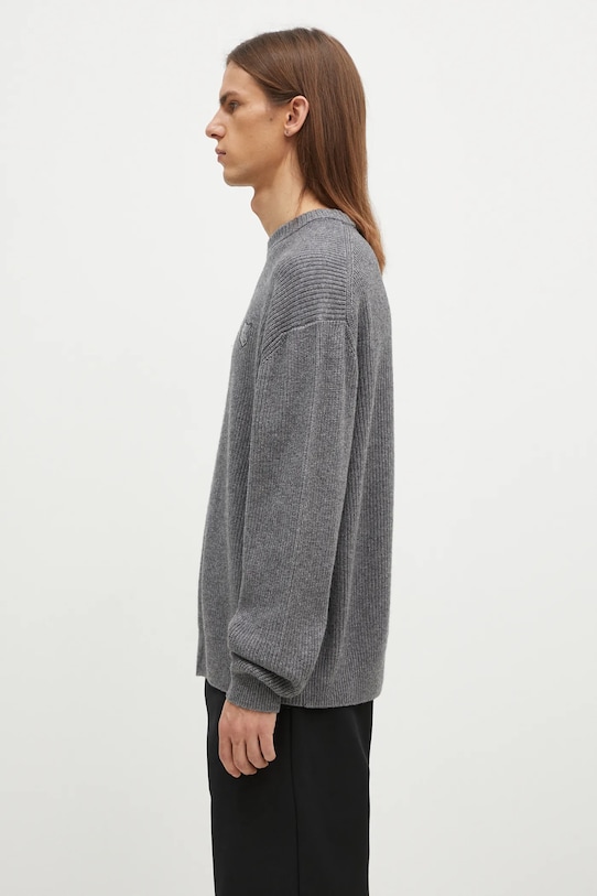Шерстяной свитер Maison Kitsuné Bold Fox Head Patch LM00818KT1093 серый AW24