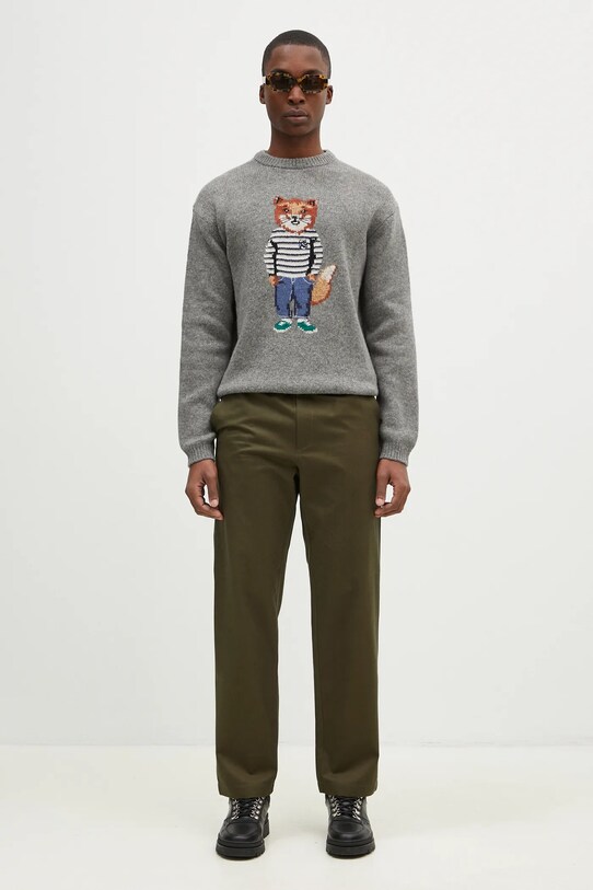 Vlněný svetr Maison Kitsuné Dressed Fox Intarsia NM00809KH0002 šedá