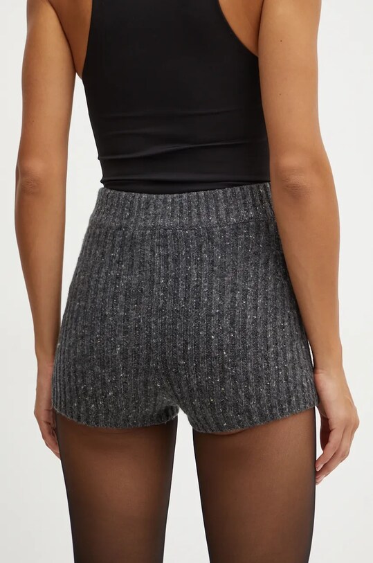 Одежда Шерстяные шорты Pinko 103967.A232 серый