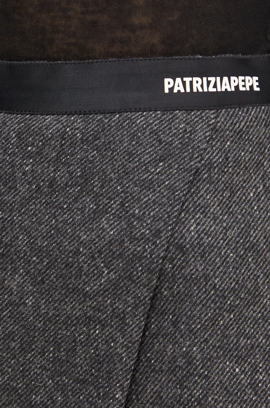 Patrizia Pepe pantaloni scurti din lana gri 2P1636.A485