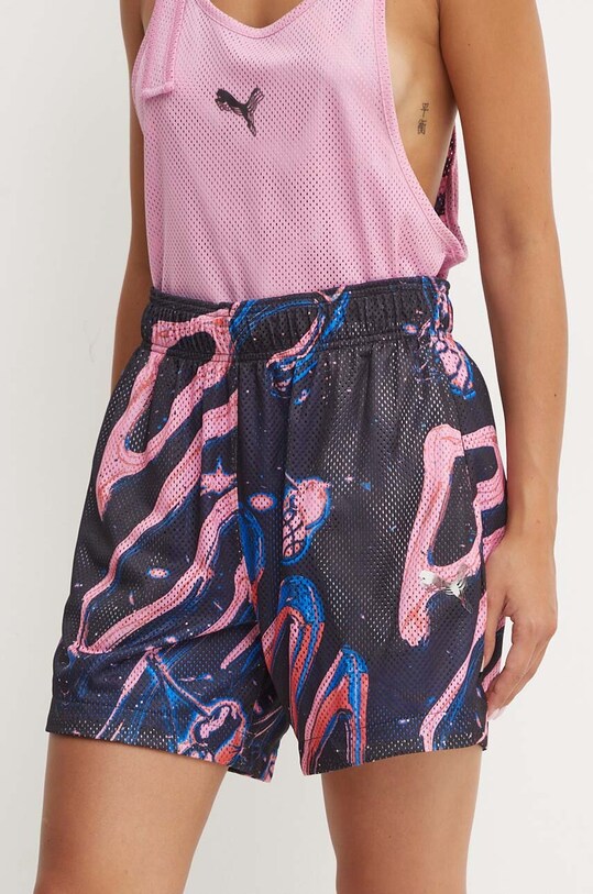Puma pantaloni scurți de antrenament Cherry on Top tricotaj negru 682295