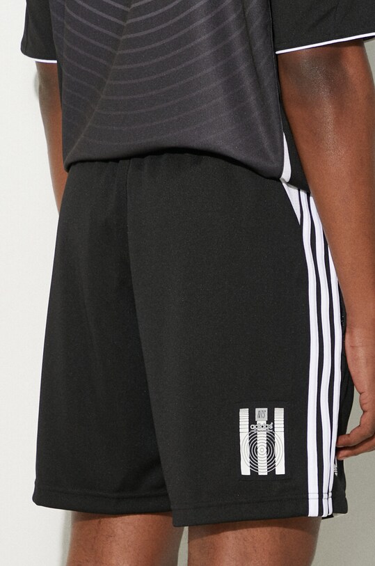 Одяг Шорти adidas Originals adidas x NTS Radio Short JI5062 чорний