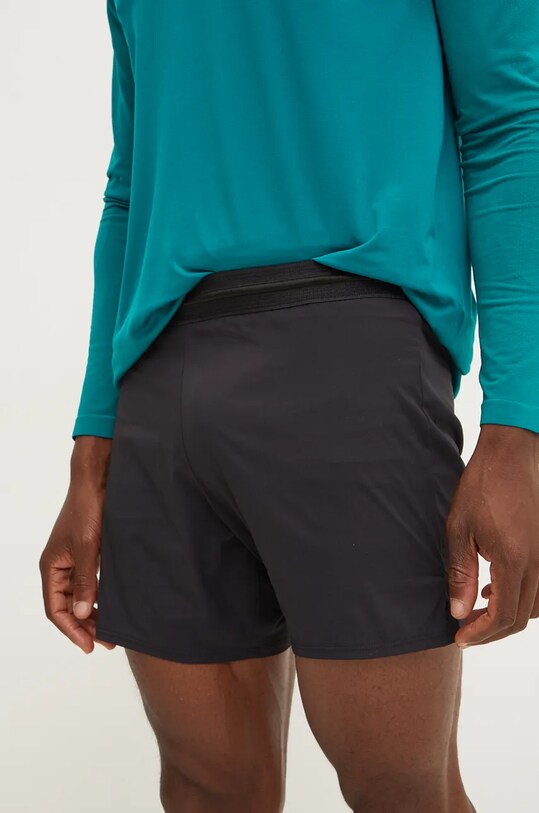 Běžecké šortky Compressport Performance látka černá AM00018B