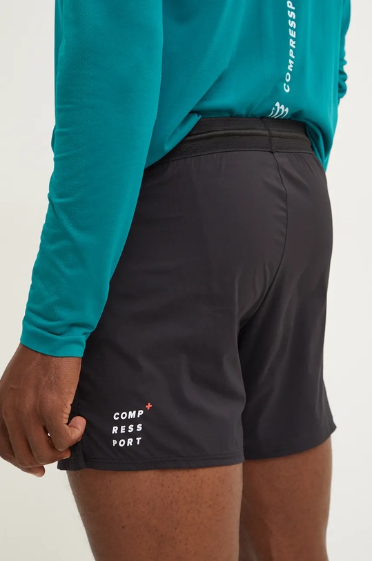 Îmbrăcăminte Compressport pantaloni scurți de alergare Performance AM00018B negru