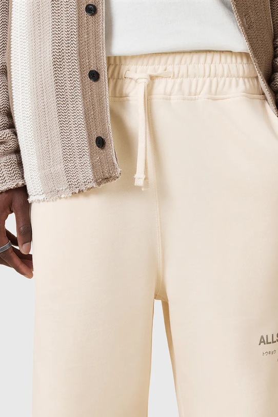 Ruházat AllSaints pamut rövidnadrág UNDRGRND SWEATSHORT M002TC bézs