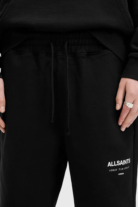 Одяг Бавовняні шорти AllSaints UNDRGRND SWEATSHORT M002TC чорний