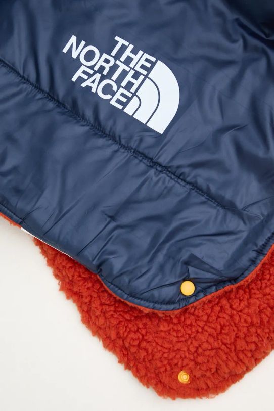 Deka koja se može nositi kao pončo The North Face Wawona Fuzzy NF0A52USASI1