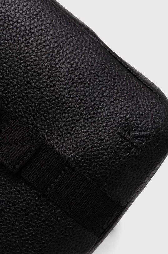 Malá taška Calvin Klein Jeans čierna K50K512021