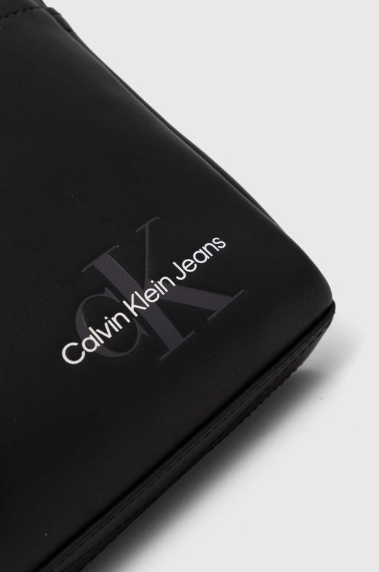 Чанта през рамо Calvin Klein Jeans K50K512032 черен