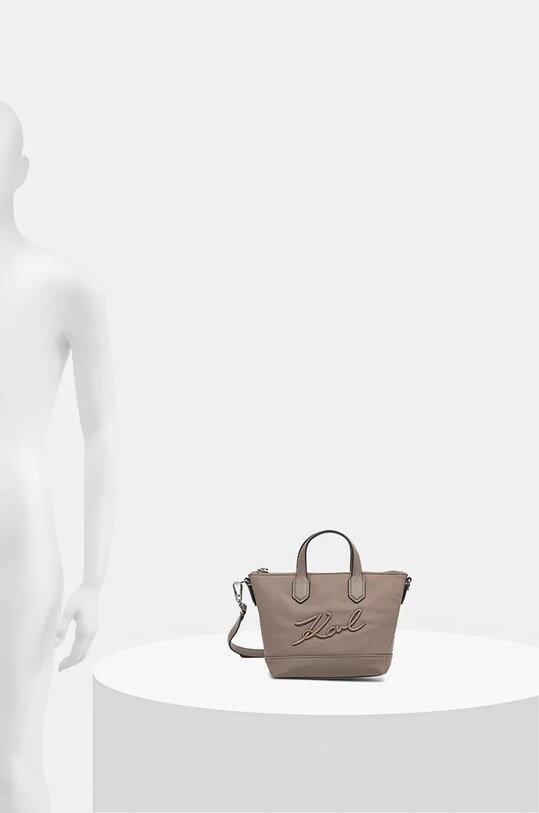 Karl Lagerfeld poseta 245W3033