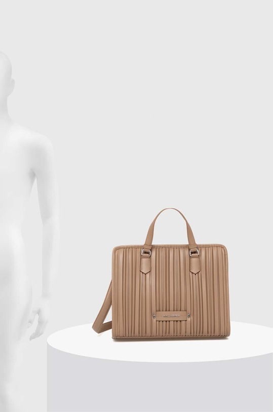 Karl Lagerfeld poseta 245W3085