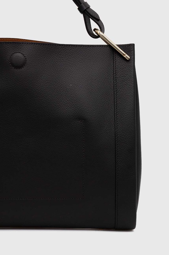 Кожаная сумочка Coccinelle WALLACE E1.R6A.13.02.01 чёрный AW24
