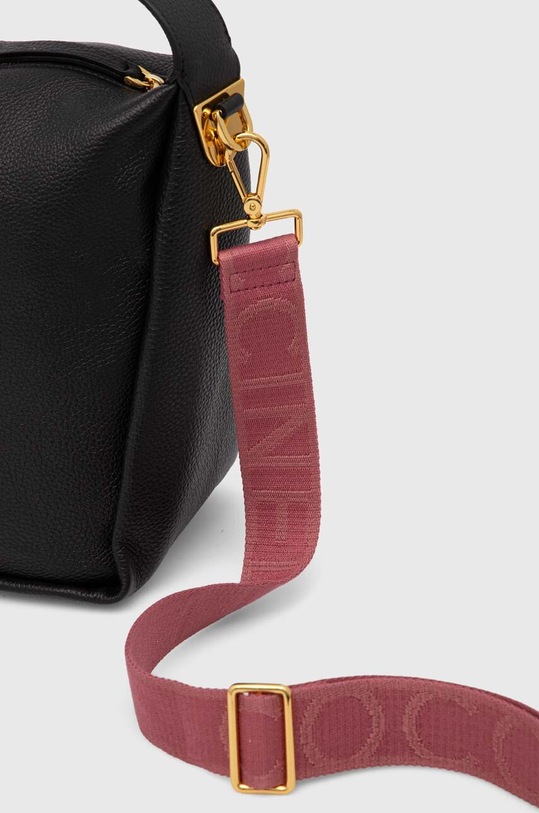 Coccinelle táskapánt NASTRO SIGNATURE E3.M21.68.25.21.S rózsaszín AW24