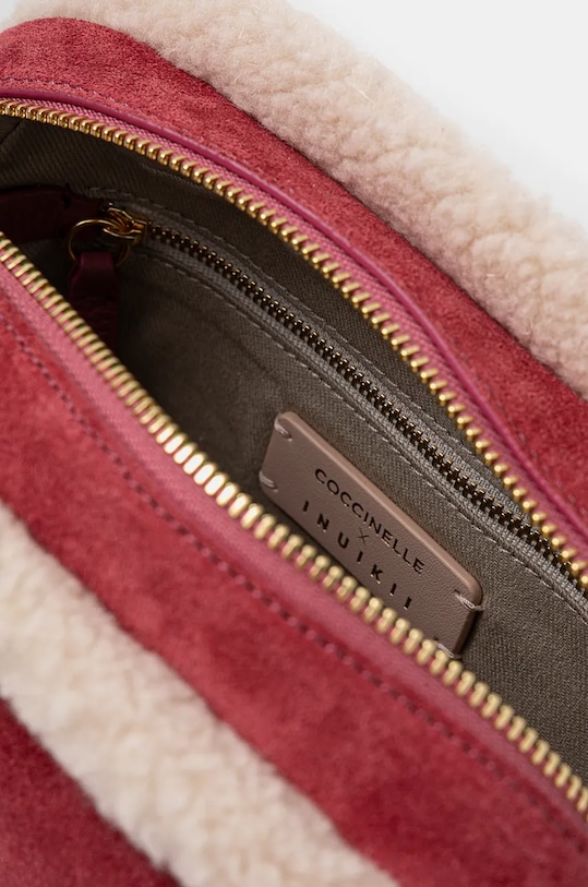 Semišová kabelka Coccinelle COCCINELLE X INUIKII E1.R89.15.02.01 růžová