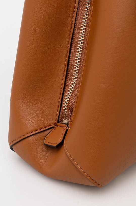 Сумочка Guess SORA коричневый HWVG95.07220