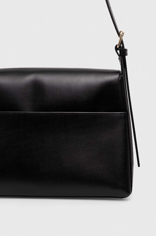 Akcesoria A.P.C. torebka skórzana sac virginie flap PXBRU.F61924 czarny