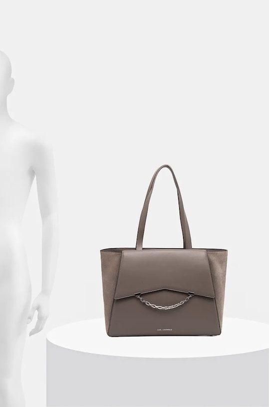 Karl Lagerfeld poseta 246W3039