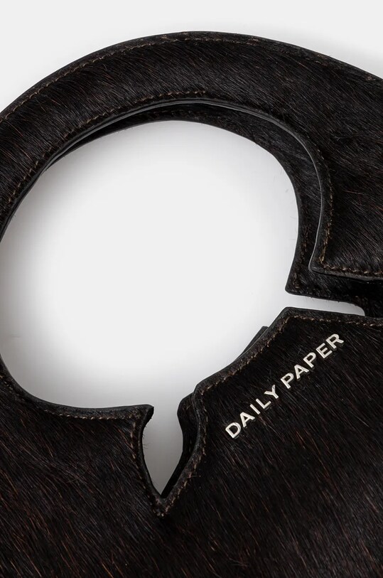 Замшева сумочка Daily Paper Codu Small Bag коричневий 2421123